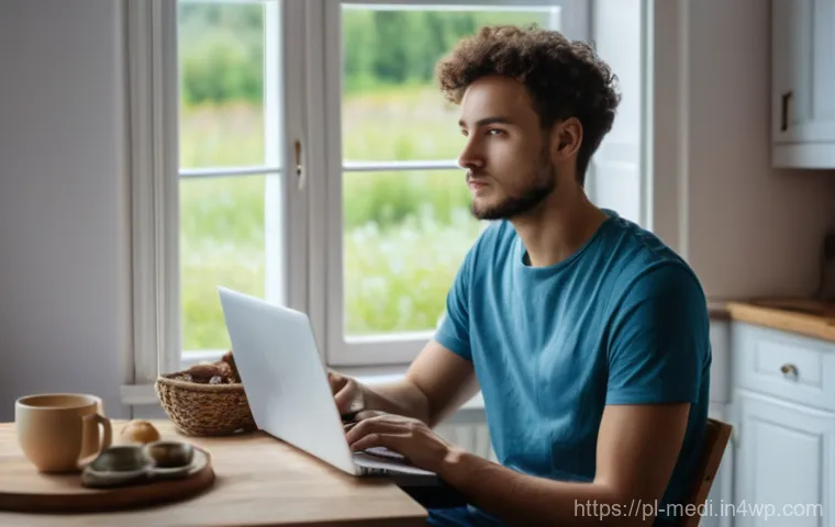 원격의료 서비스의 피어 지원 프로그램 - **Prompt:** A vibrant, multi-panel video conference screen displaying a diverse group of individuals...